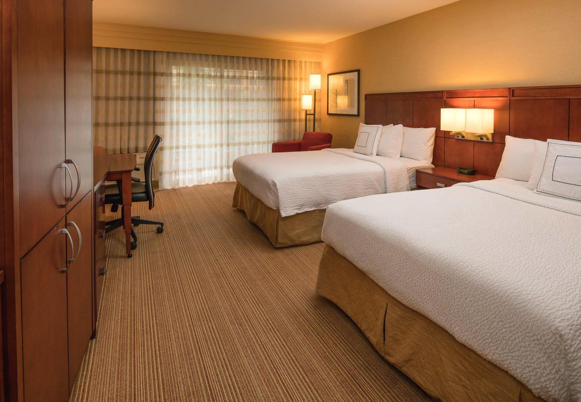 Courtyard By Marriott Portland Hillsboro Exterior foto