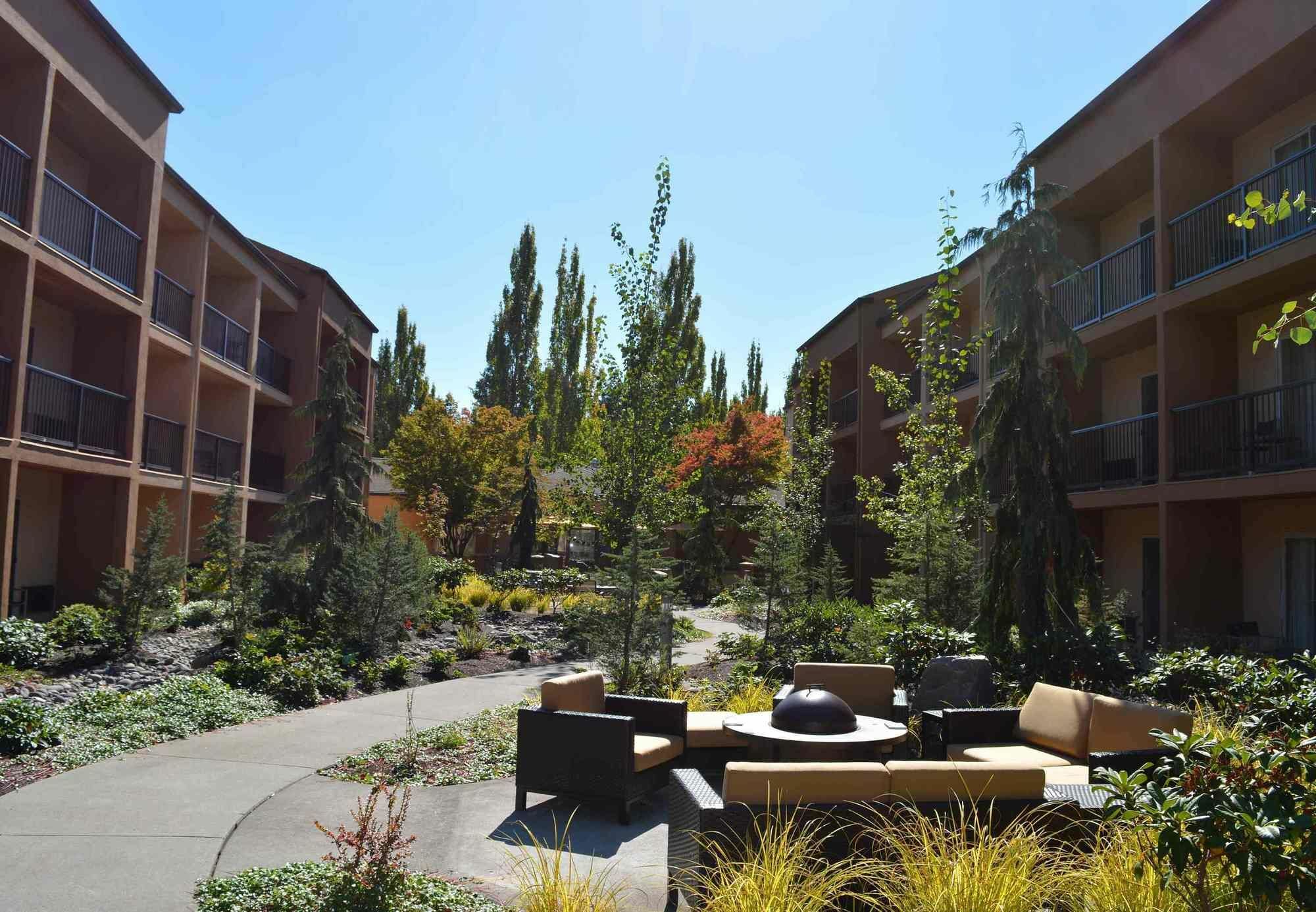 Courtyard By Marriott Portland Hillsboro Exterior foto